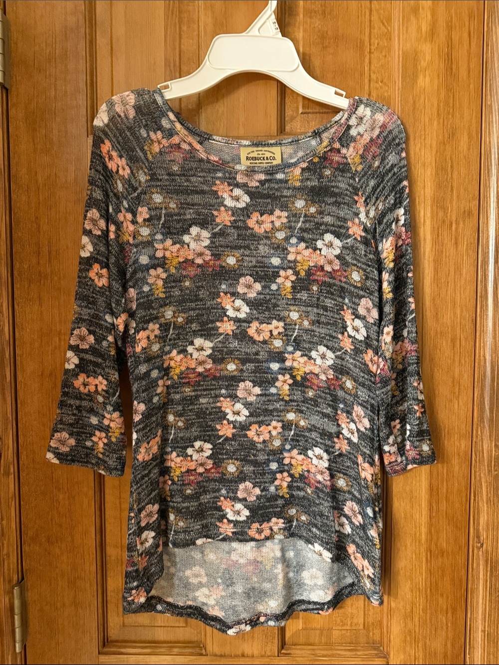 Roadblock & Co. Girls' Gray Floral Knit Scoop Neck Top